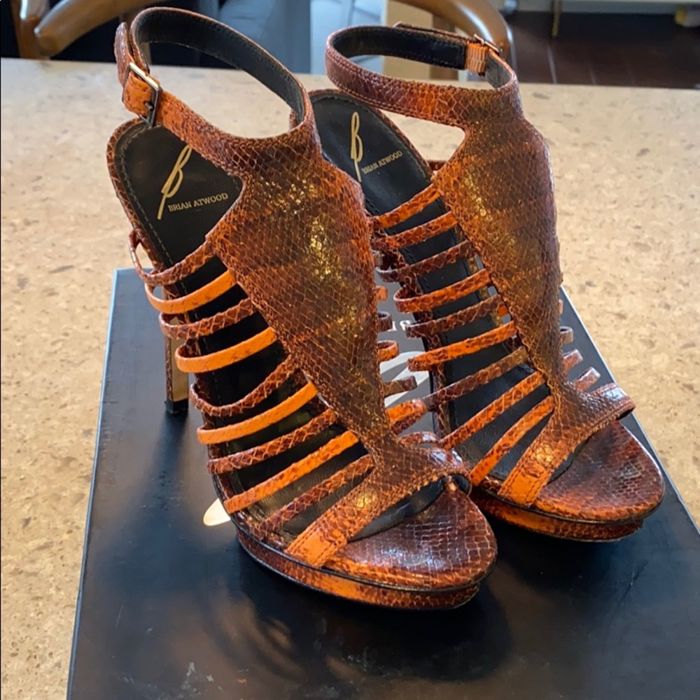 B Brian Atwood Calistta Snake Sandal Size 6 1/2